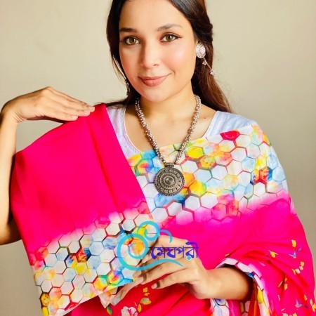 ব্লাউজ পিস সহ শাড়ী DP-6044