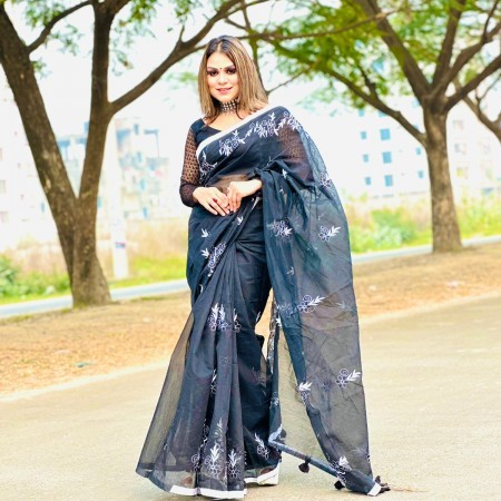 Halfsilk Embroidery Saree Em-122